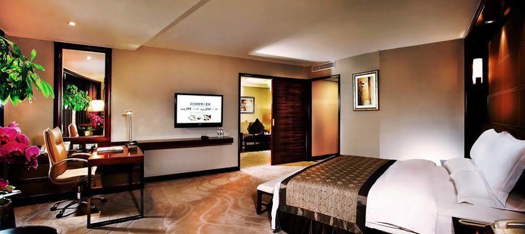 Empark Grand Hotel Chongqing Zewnętrze zdjęcie